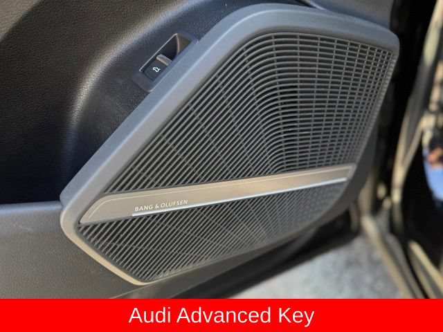 Used 2023 Audi Q5 2.0T Premium Plus w/ Premium Plus Package AWD/4WD image 14
