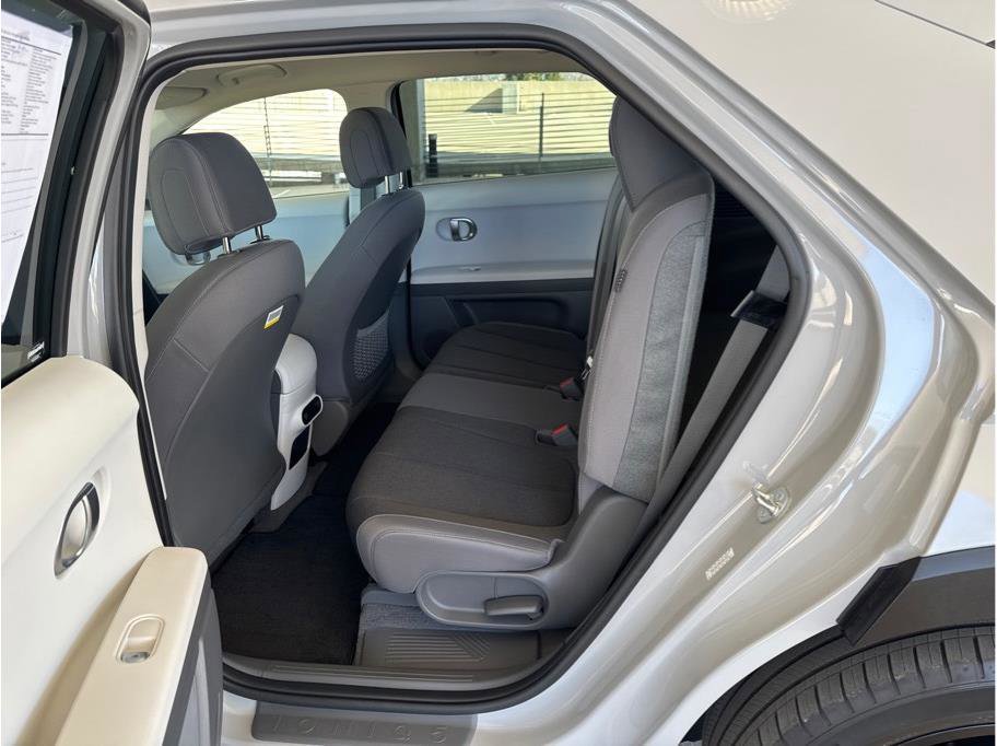 Used 2024 Hyundai Ioniq 5 SE AWD/4WD image 11