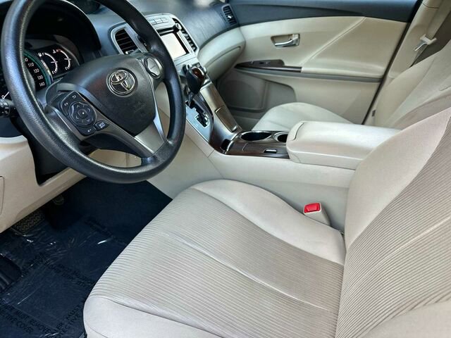 Used 2013 Toyota Venza LE image 11