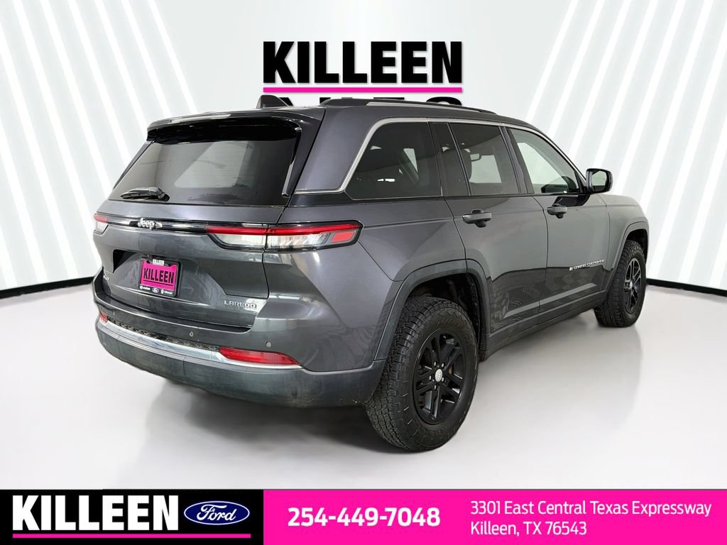 Used 2023 Jeep Grand Cherokee Laredo AWD/4WD image 9