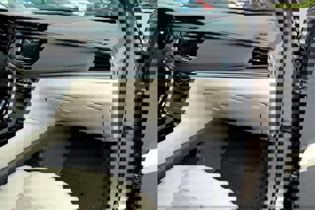 Used 2022 Cadillac XT5 Premium Luxury image 16