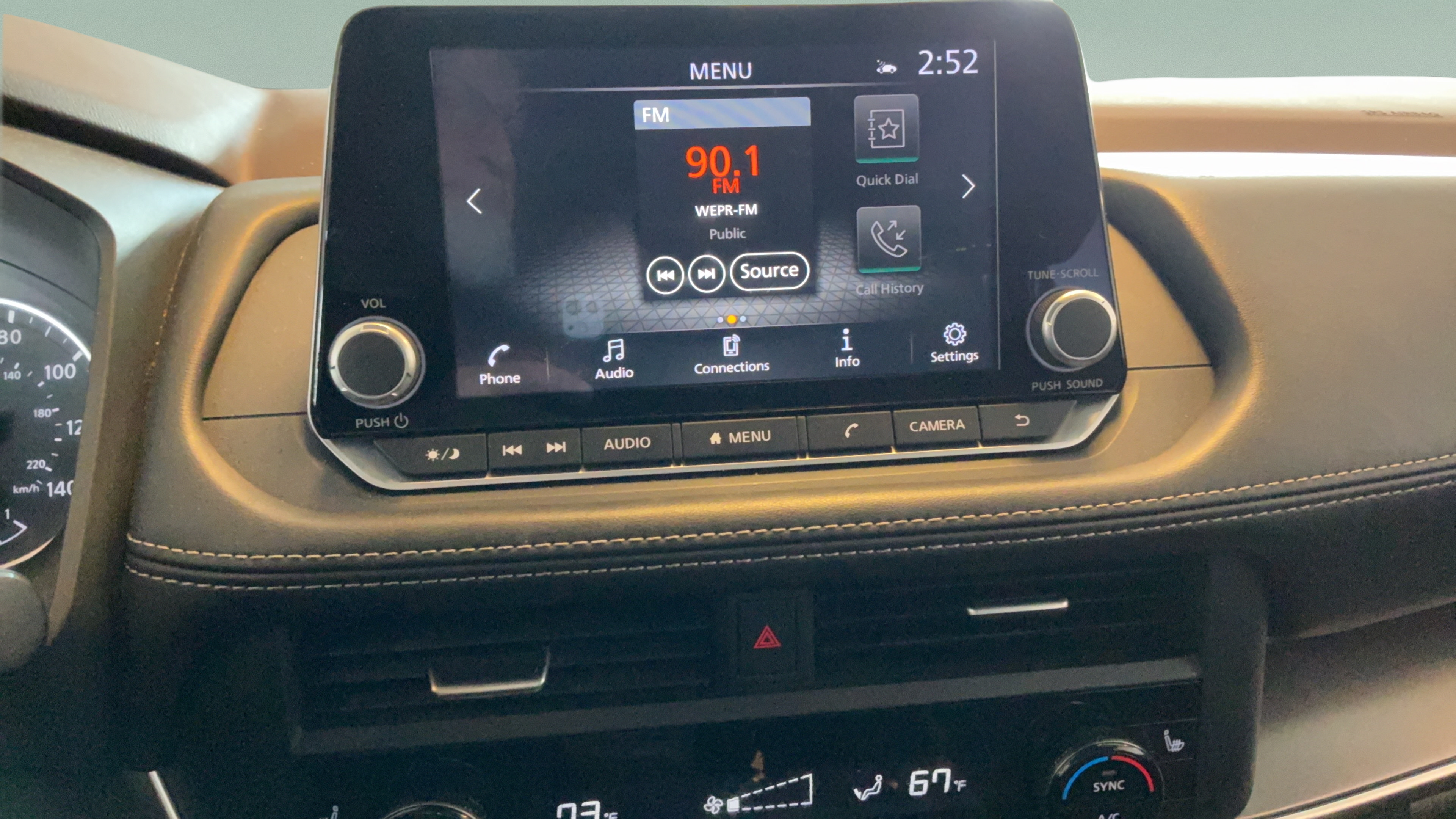 Used 2023 Nissan Rogue SV w/ SV Premium B Package FWD image 10