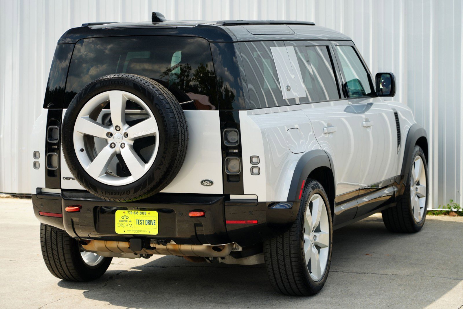 Used 2023 Land Rover Defender 110 X image 54