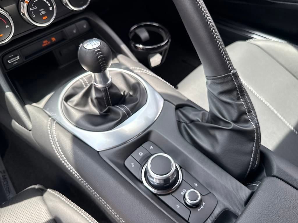 New 2025 MAZDA MX-5 Miata RF Grand Touring image 26