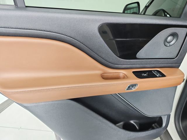 Used 2022 Lincoln Aviator Reserve w/ Equipment Group 201A image 39