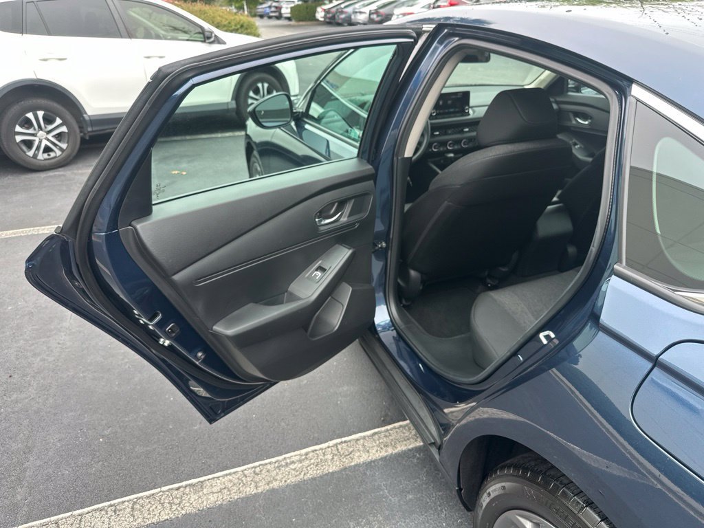 Certified 2024 Honda Accord EX image 11
