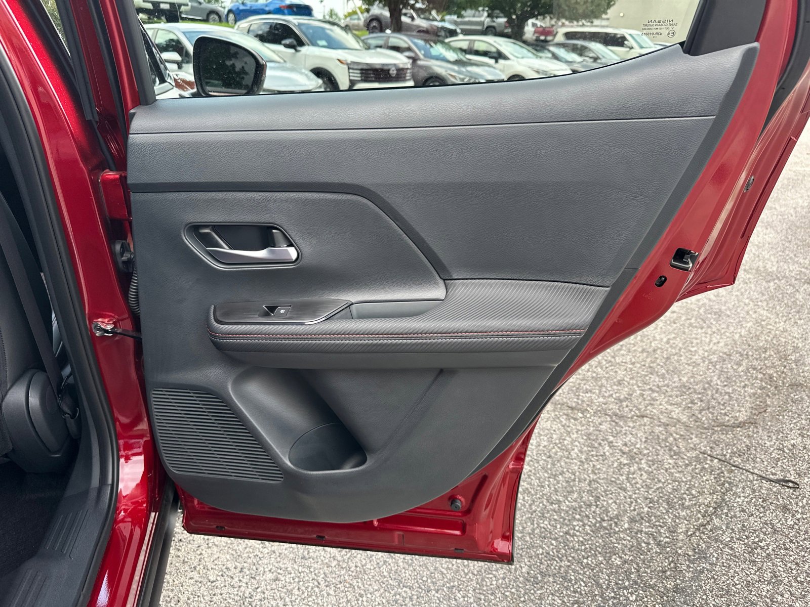 New 2025 Nissan Kicks SR image 16