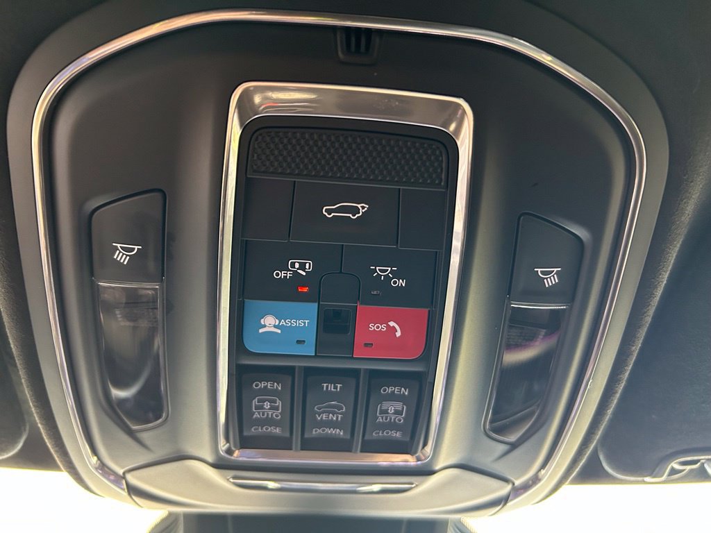 Used 2024 Jeep Wagoneer Launch Edition AWD/4WD image 58