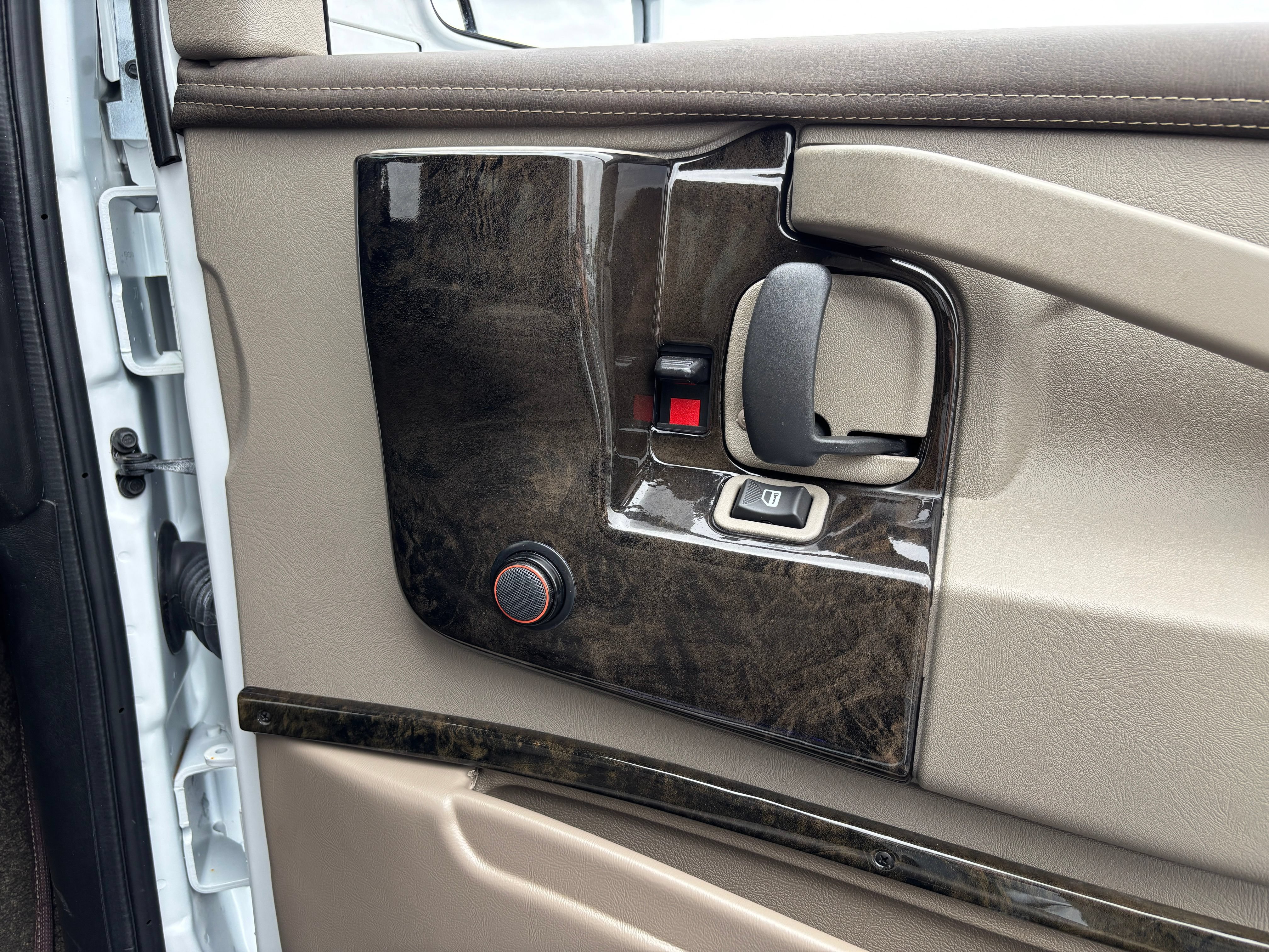 New 2026 GMC Savana 2500 w/ Driver Convenience Package RWD image 20