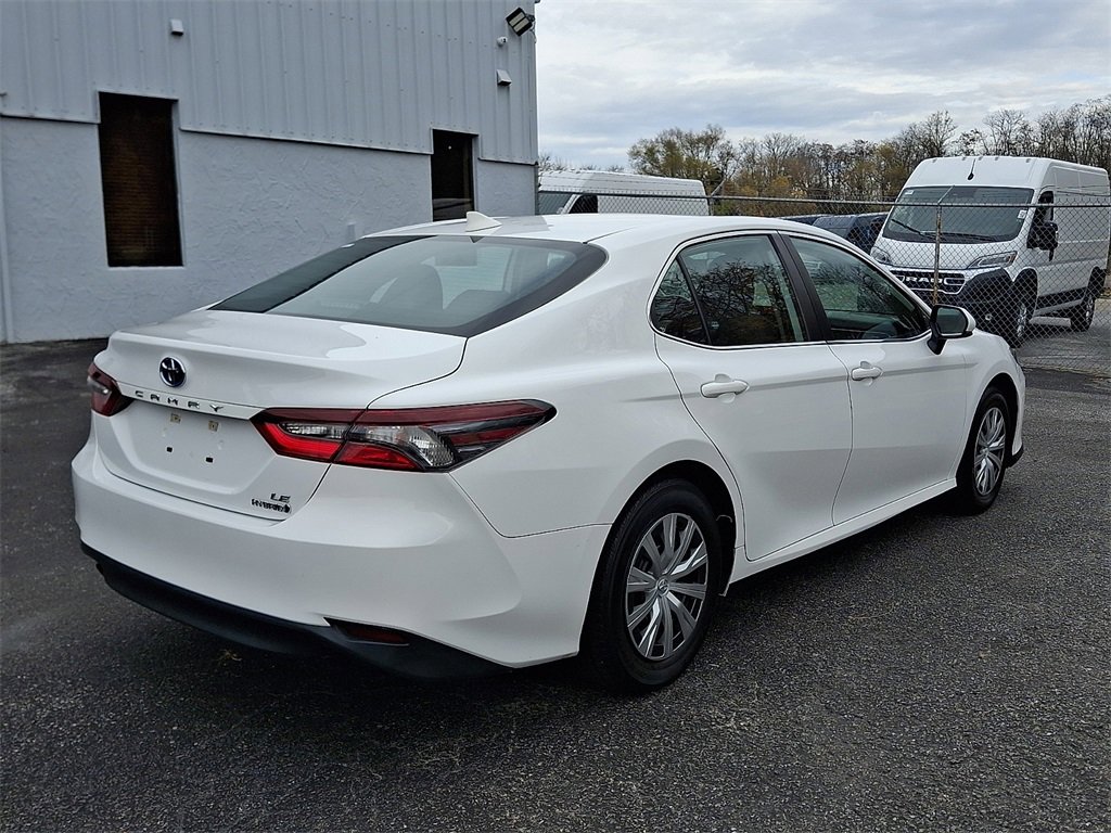 Used 2022 Toyota Camry LE image 6