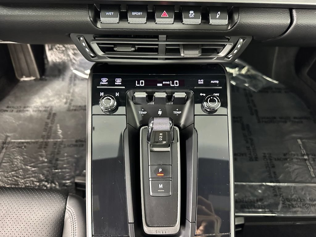 Certified 2022 Porsche 911 Carrera RWD image 27