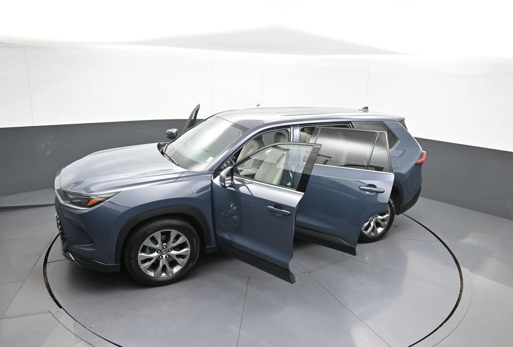 Certified 2024 Toyota Grand Highlander AWD image 46