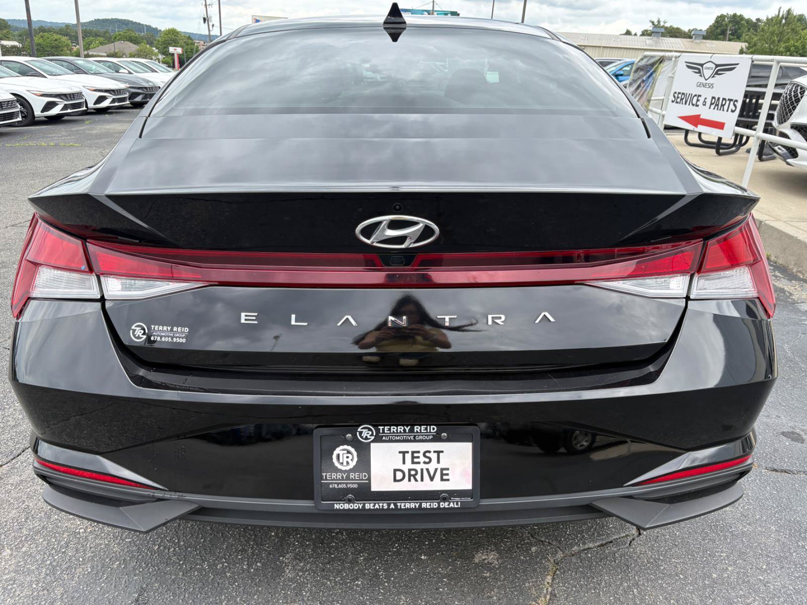 Used 2022 Hyundai Elantra SEL FWD image 7