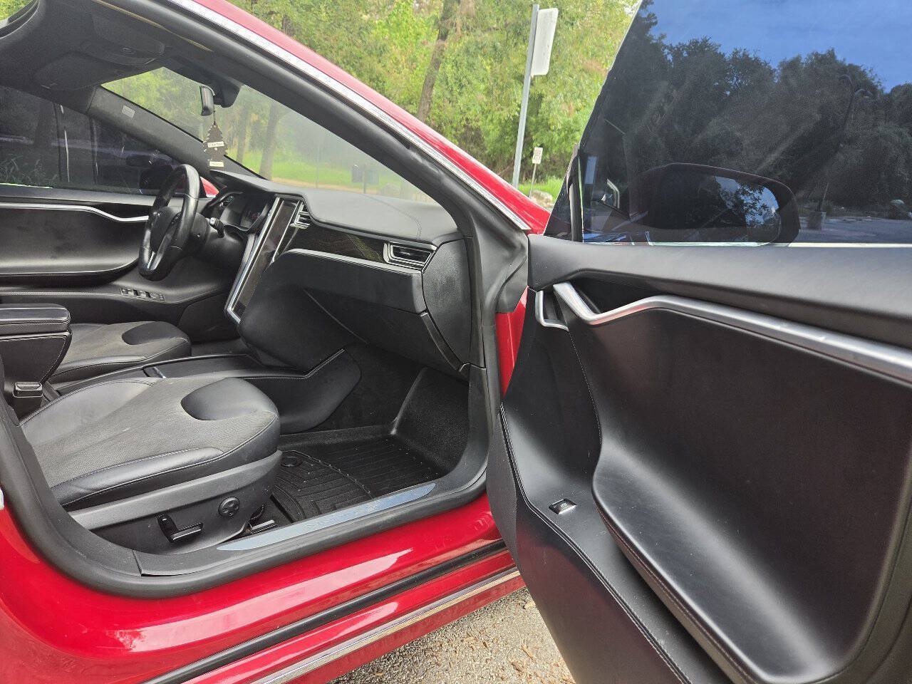 Used 2016 Tesla Model S 60 RWD image 21