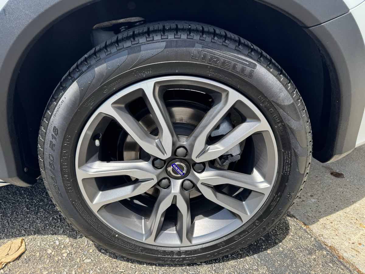 Used 2018 Volvo V60 T5 Cross Country AWD/4WD image 32