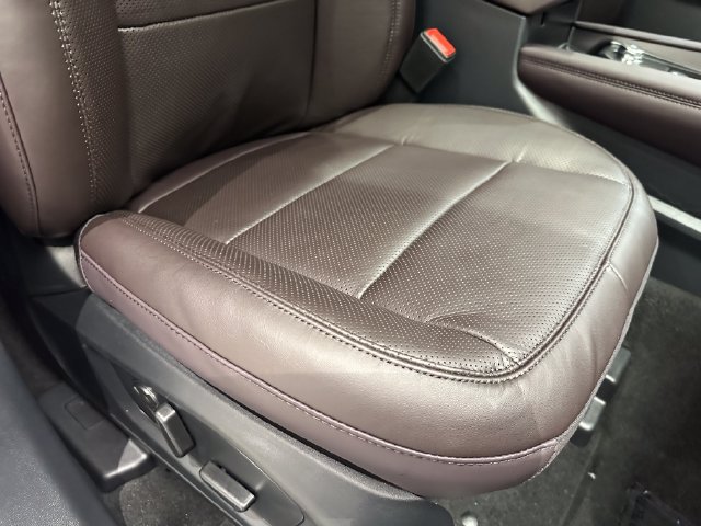New 2027 Ford Explorer Platinum w/ 3.0L Ultimate Package AWD/4WD image 11