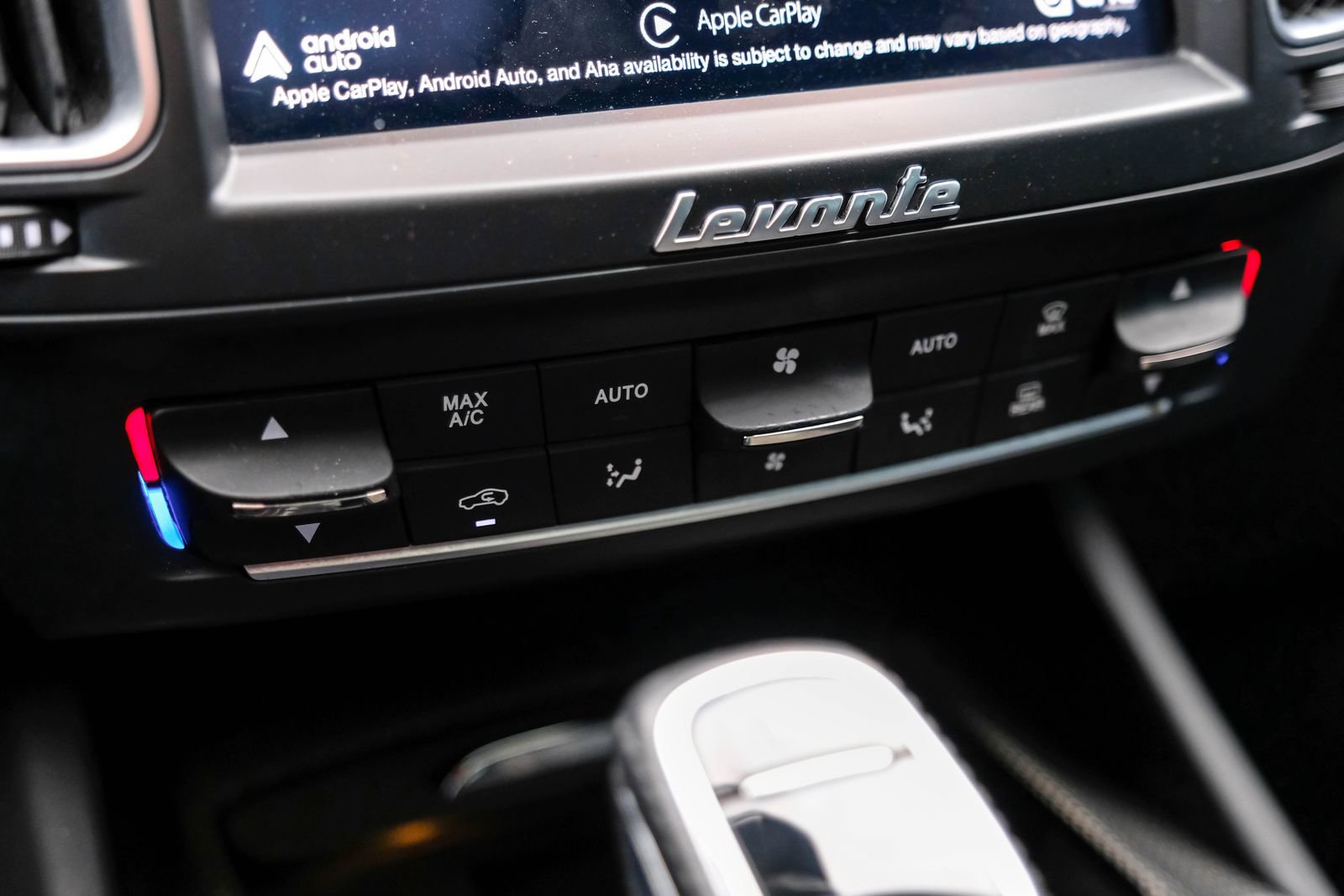 Used 2019 Maserati Levante S GranSport AWD/4WD image 31