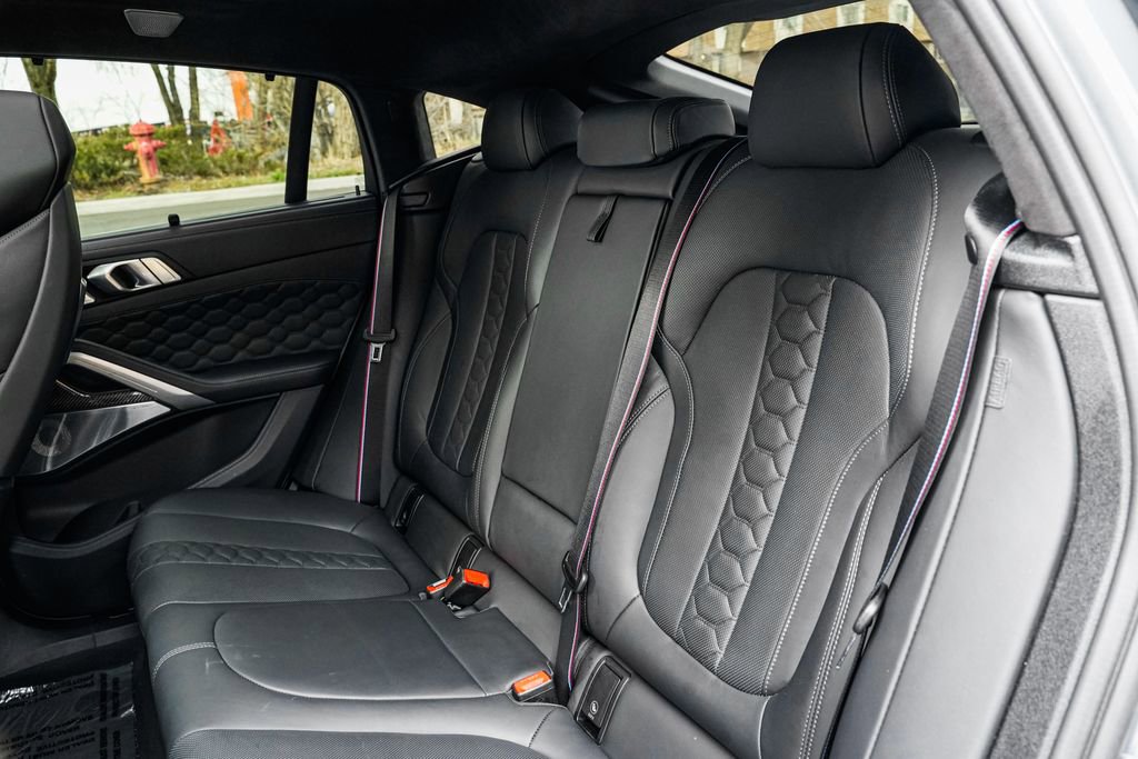 Used 2024 BMW X6 M Competition w/ Executive Package image 18