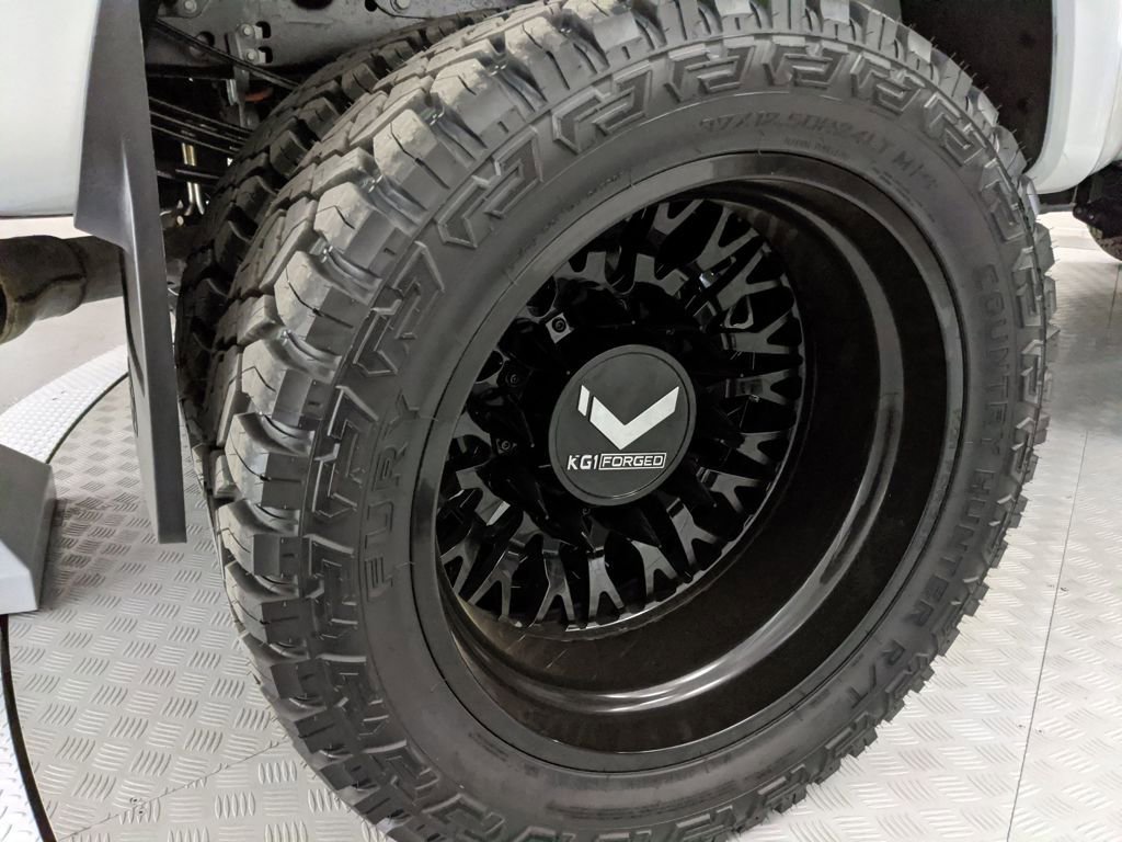 New 2026 Ford F450 XLT w/ XLT Premium Package image 29