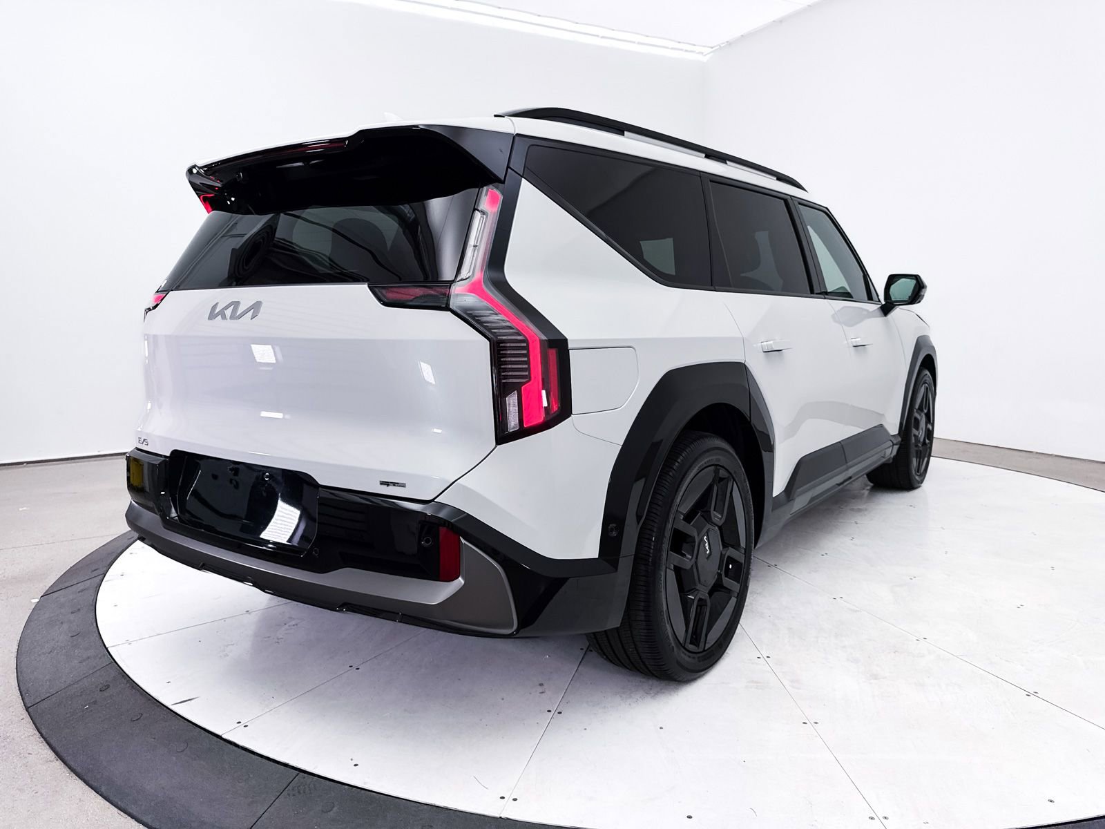 Used 2024 Kia EV9 GT-Line image 21