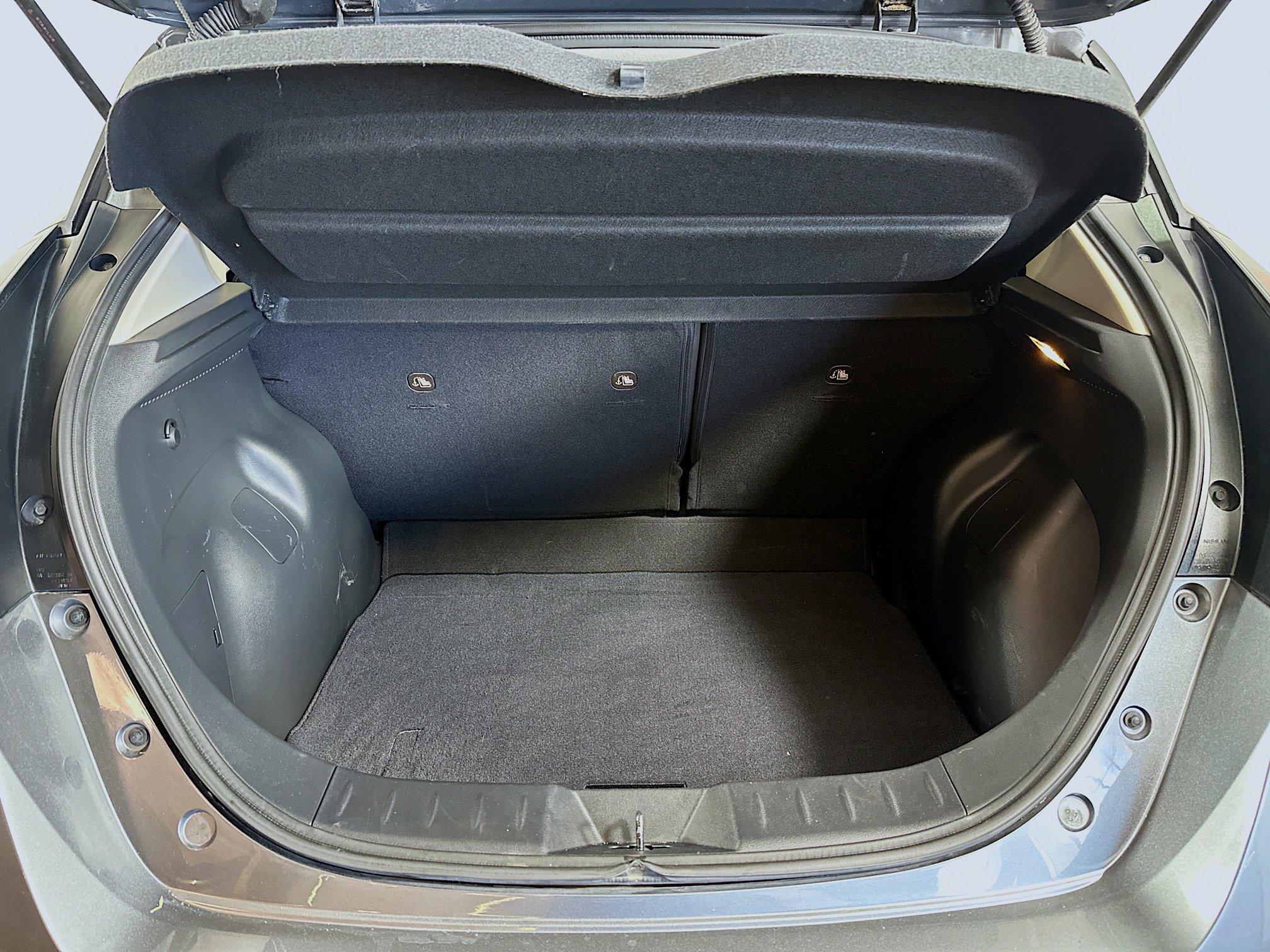 Used 2018 Nissan Leaf SV w/ SV Technology Package FWD image 24