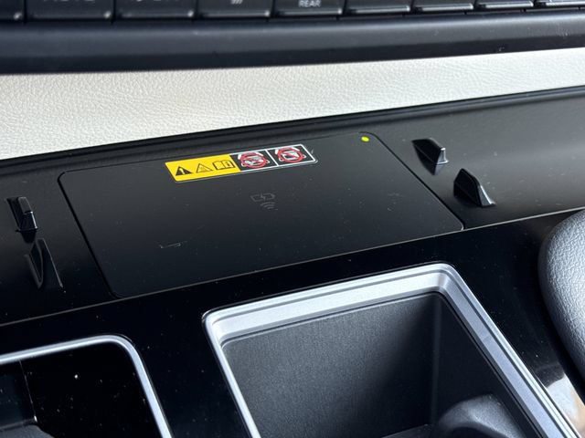Used 2025 Toyota Sienna Limited AWD/4WD image 26