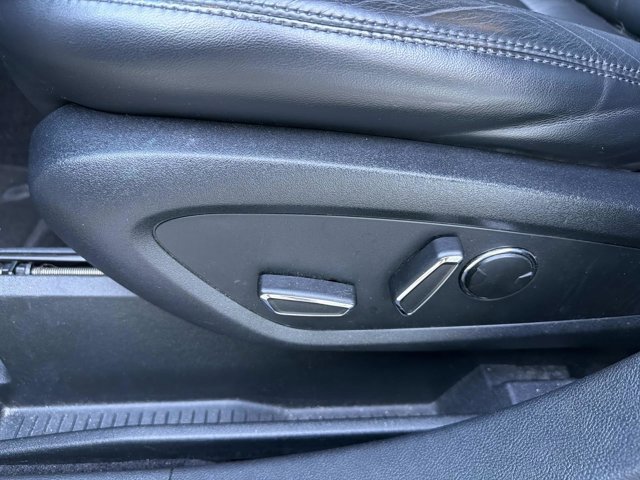 Used 2016 Lincoln MKX Select w/ Select Plus Package image 16