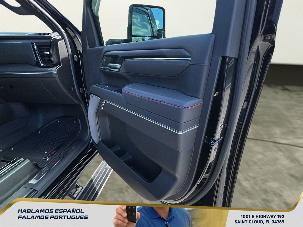 Used 2024 GMC Sierra 2500 AT4X image 39