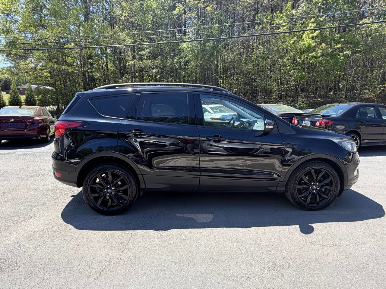 Used 2019 Ford Escape Titanium image 4