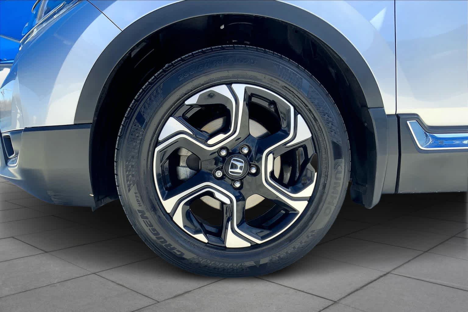 Used 2017 Honda CR-V Touring image 11