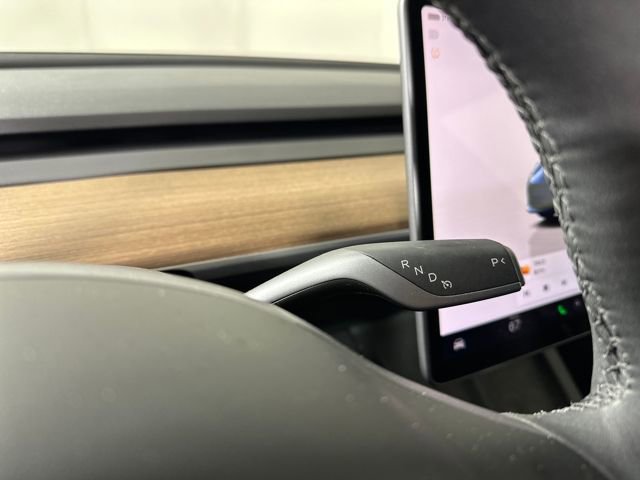 Used 2023 Tesla Model 3 Standard Range image 17