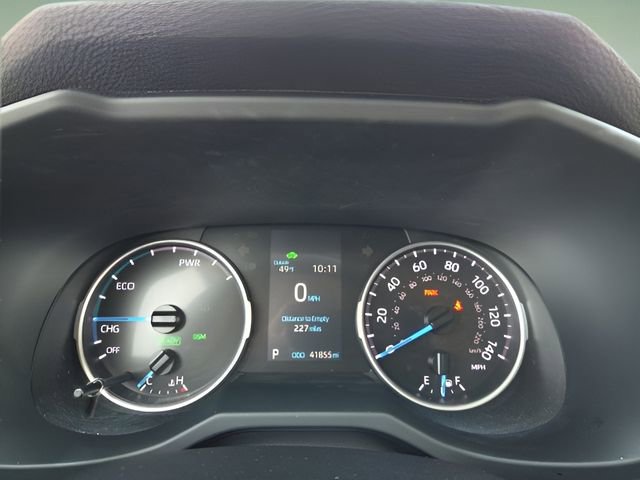 Used 2021 Toyota RAV4 XLE w/ Convenience Package image 25