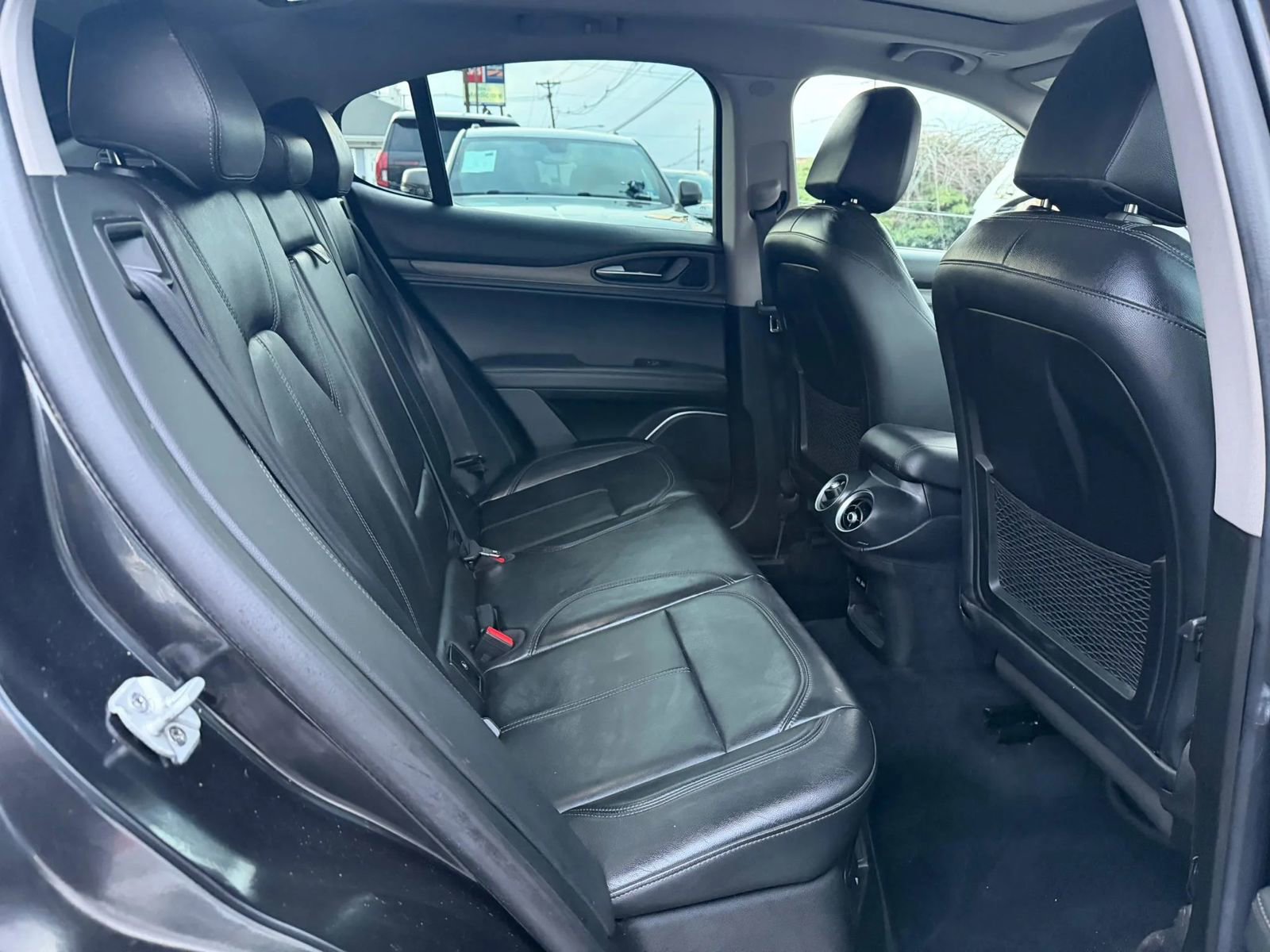 Used 2018 Alfa Romeo Stelvio Ti image 22