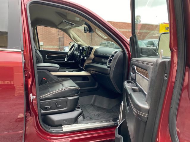 Used 2021 RAM 3500 Laramie w/ Max Tow Package AWD/4WD image 11