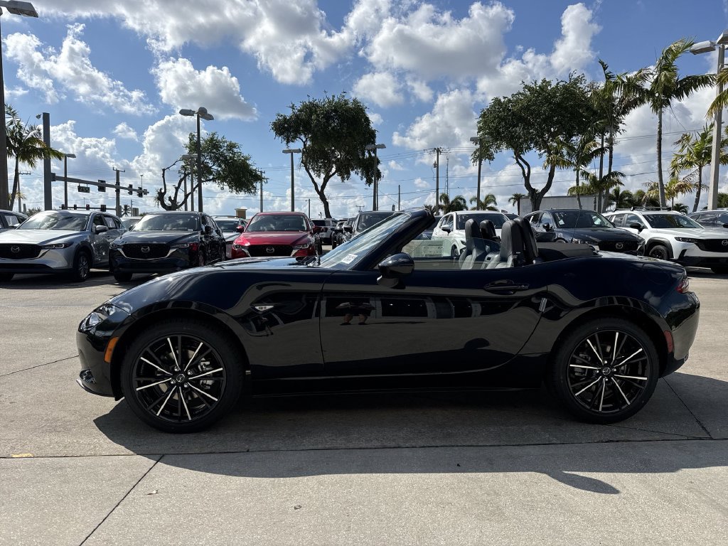 New 2026 MAZDA MX-5 Miata Grand Touring RWD image 27