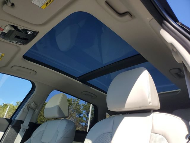 Certified 2025 Kia Sorento S w/ Panoramic Sunroof Package FWD image 13