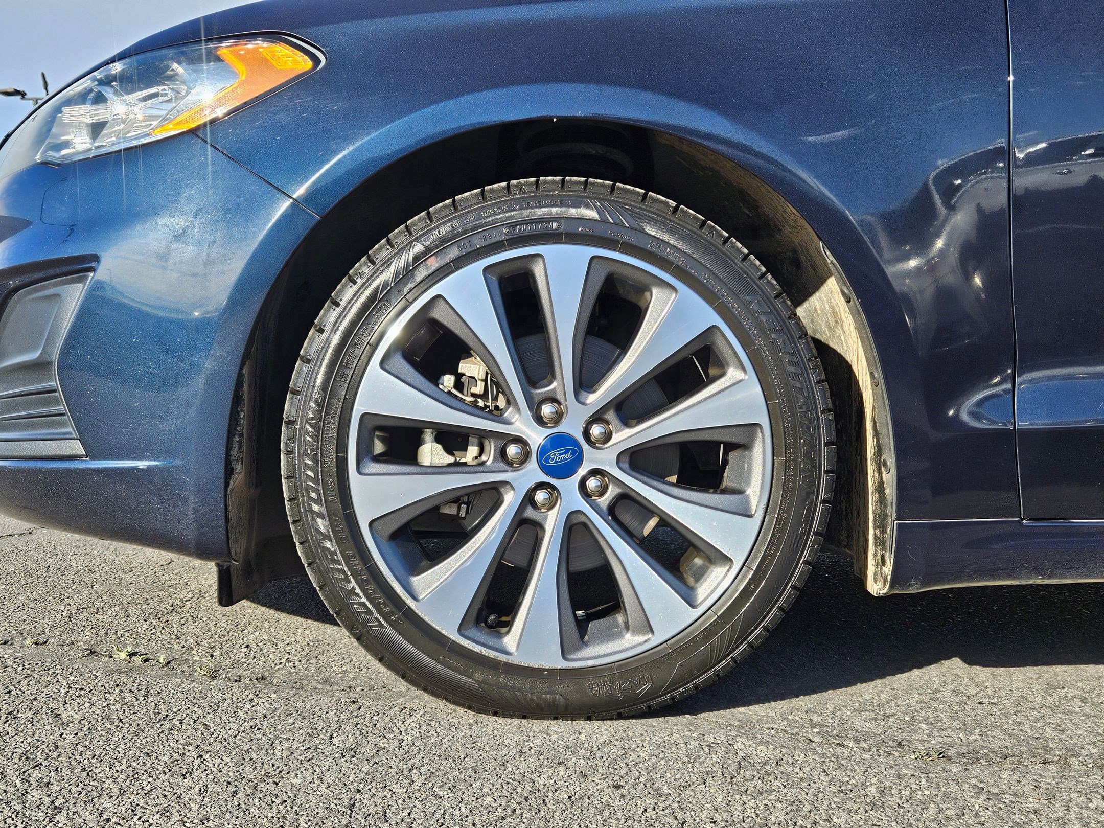 Used 2020 Ford Fusion SE AWD/4WD image 13