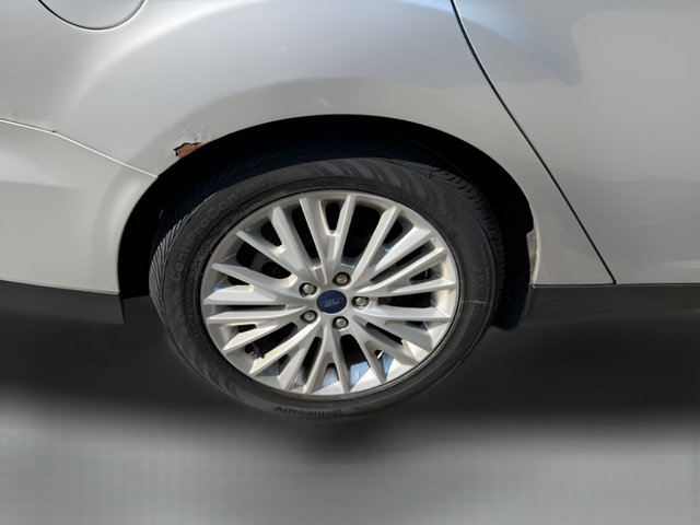 Certified 2017 Ford Focus Titanium FWD image 27