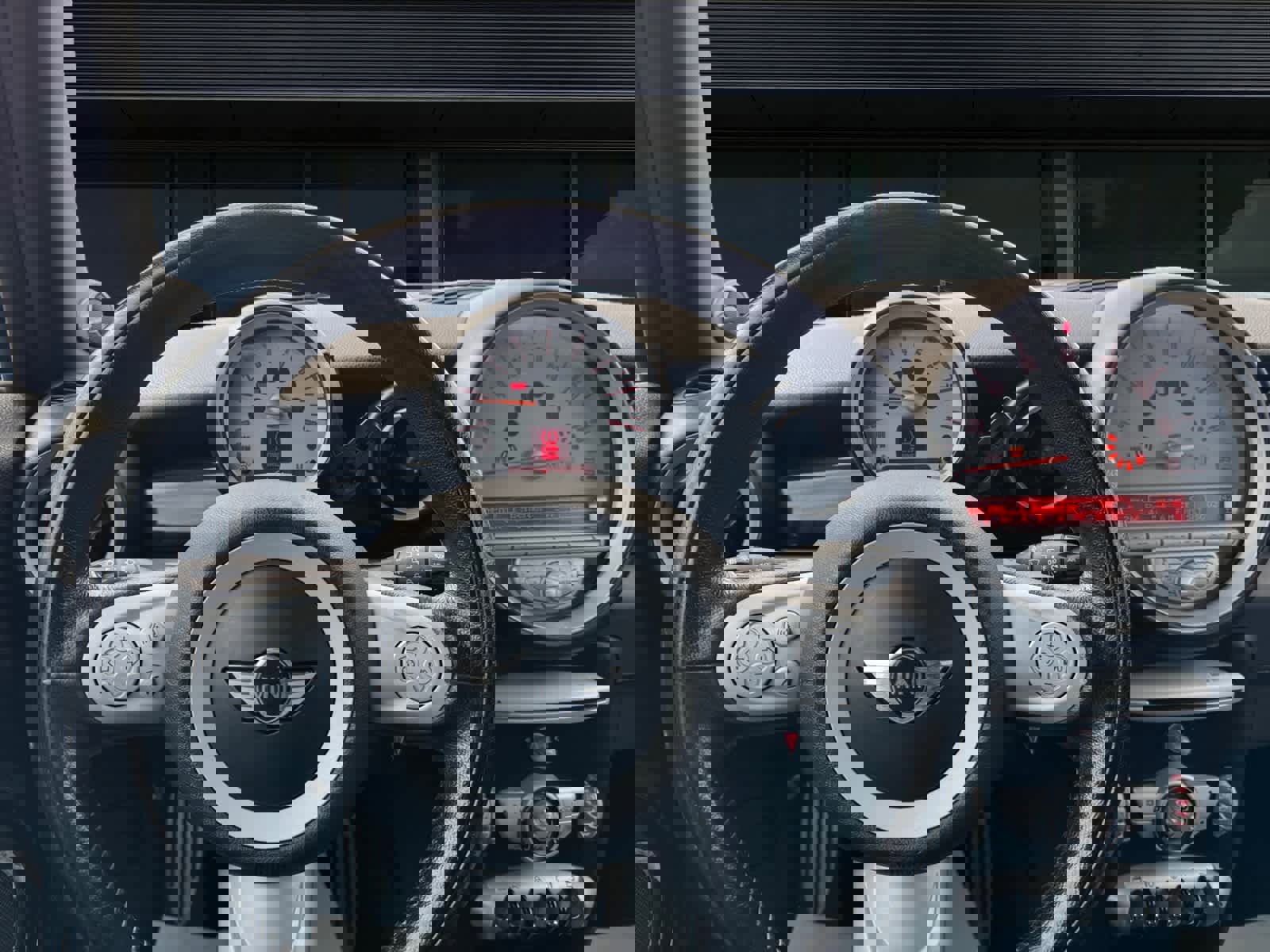 Used 2010 MINI Cooper Clubman John Cooper Works image 3