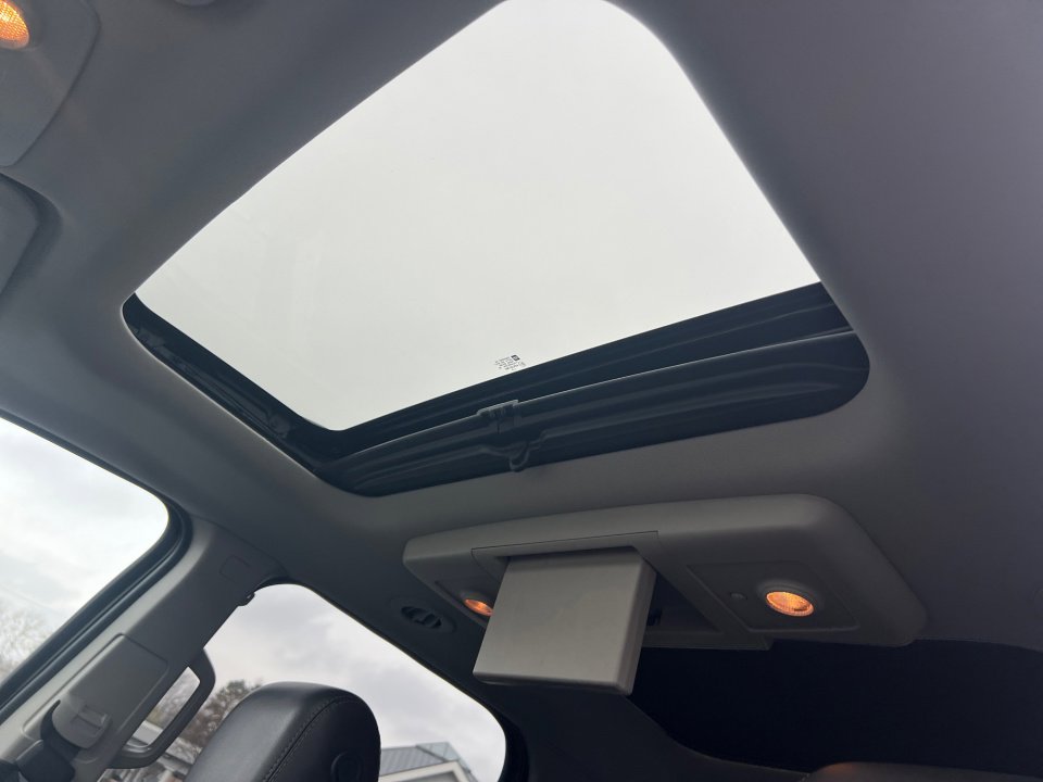 Used 2017 GMC Acadia Limited SLT image 24