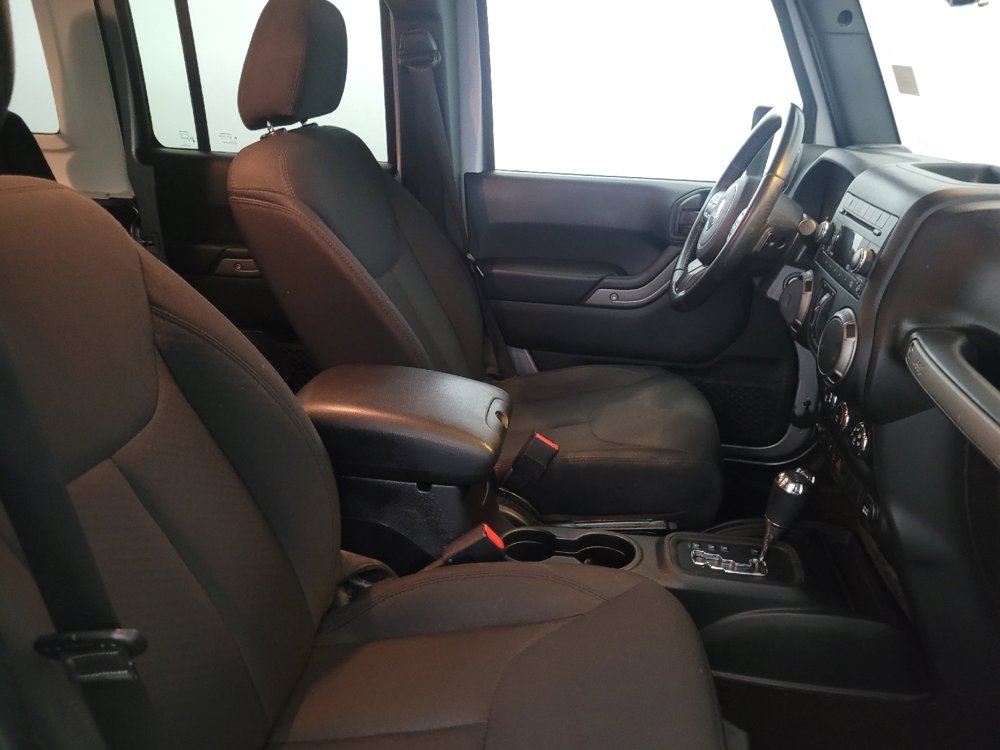 Used 2018 Jeep Wrangler Unlimited Sport S image 21