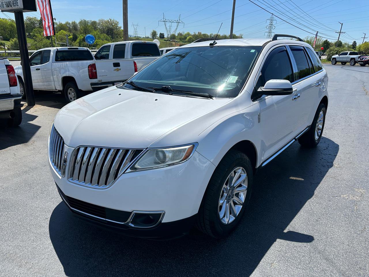 Used 2012 Lincoln MKX FWD image 8