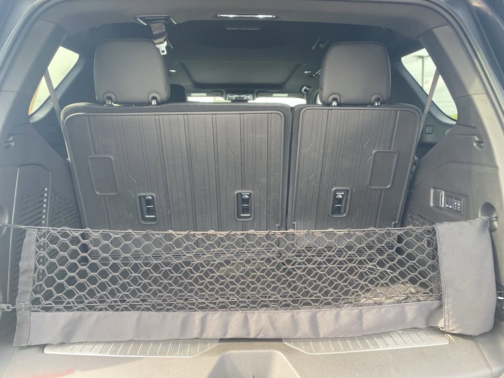 Used 2026 GMC Yukon Denali w/ Advanced Technology Package image 41