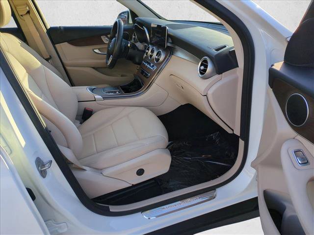 Used 2021 Mercedes-Benz GLC 300 image 20