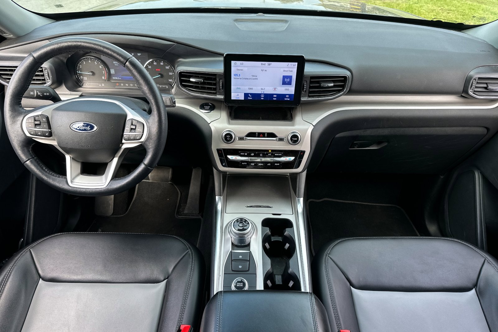 Used 2023 Ford Explorer XLT w/ Equipment Group 202A AWD/4WD image 12