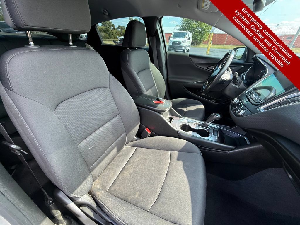 Used 2018 Chevrolet Malibu LT FWD image 38