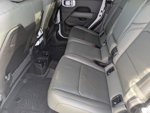 Used 2025 Jeep Gladiator Mojave image 27