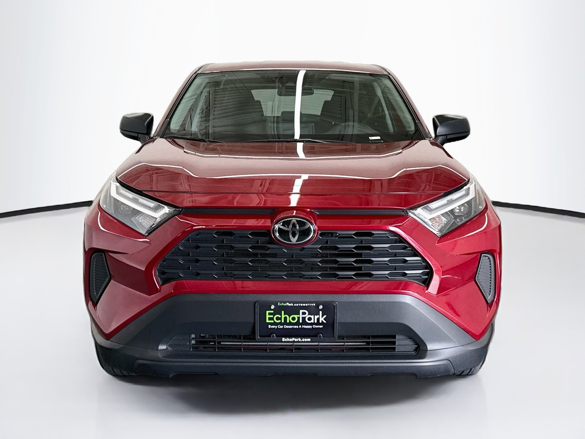 Used 2025 Toyota RAV4 LE AWD/4WD image 2