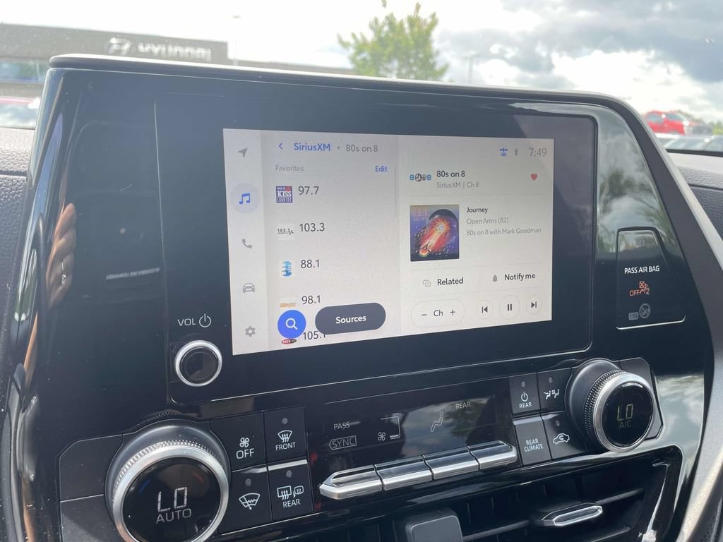 Used 2023 Toyota Highlander LE FWD image 18