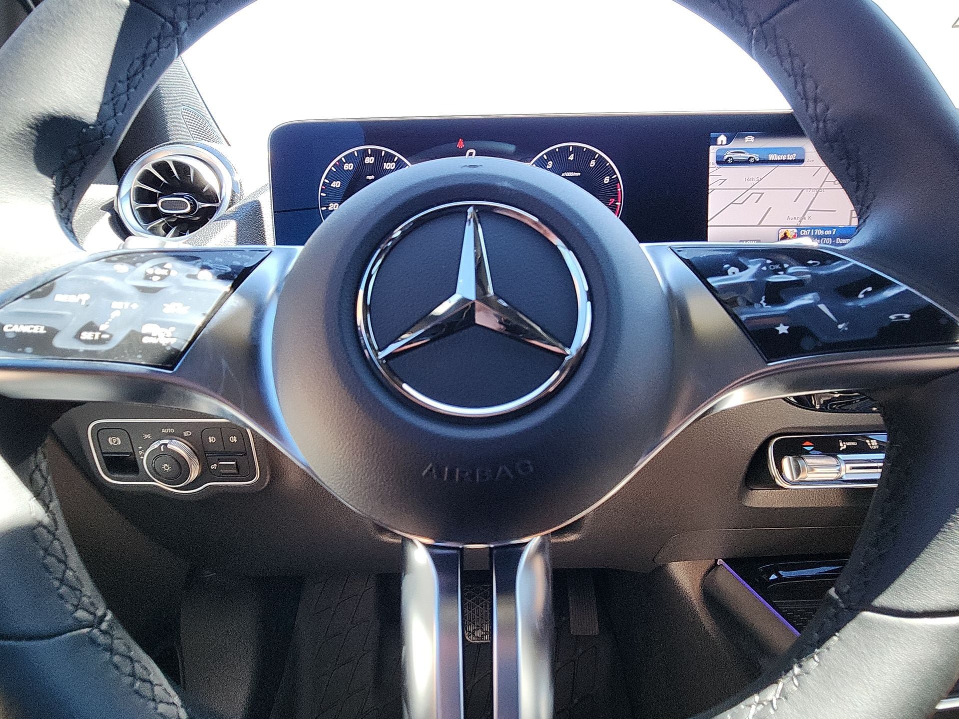 New 2025 Mercedes-Benz GLA 250 image 21